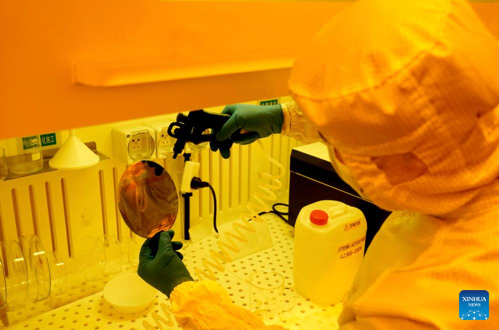 China Focus: Chinese research team launches clinical trial for invasive brain-computer interface