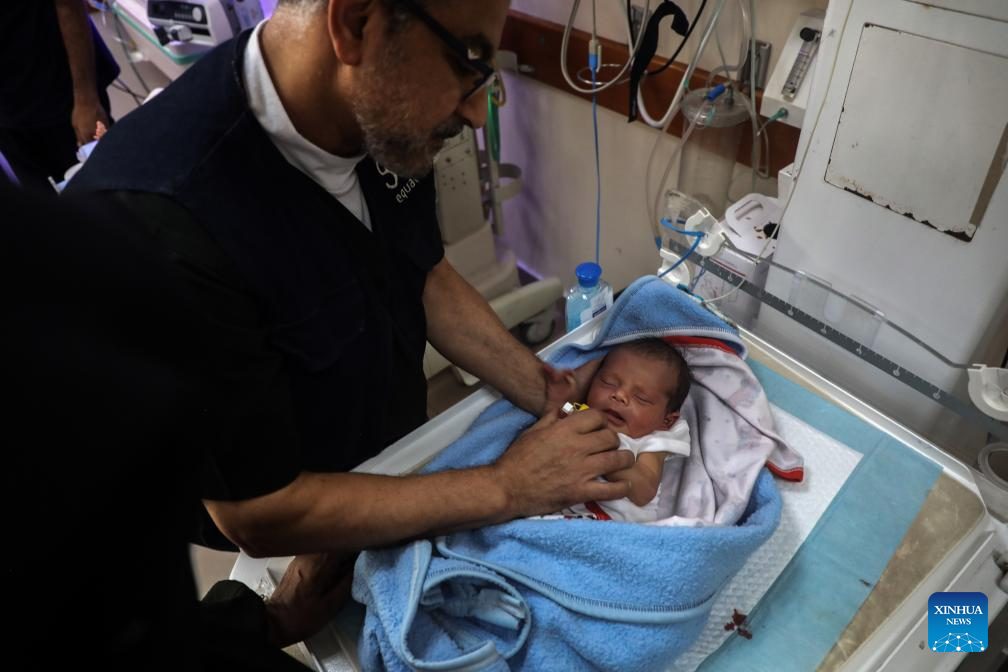 Palestinian premature babies receive medical care in central Gaza Strip