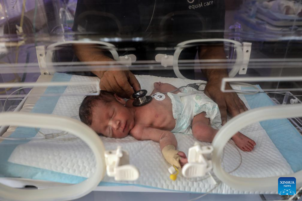 Palestinian premature babies receive medical care in central Gaza Strip
