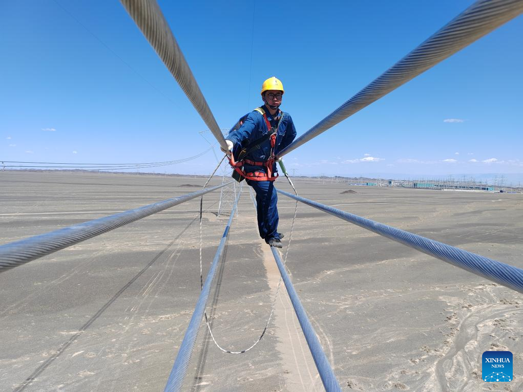 Xinjiang, key sending hub in China's west-to-east power transmission program