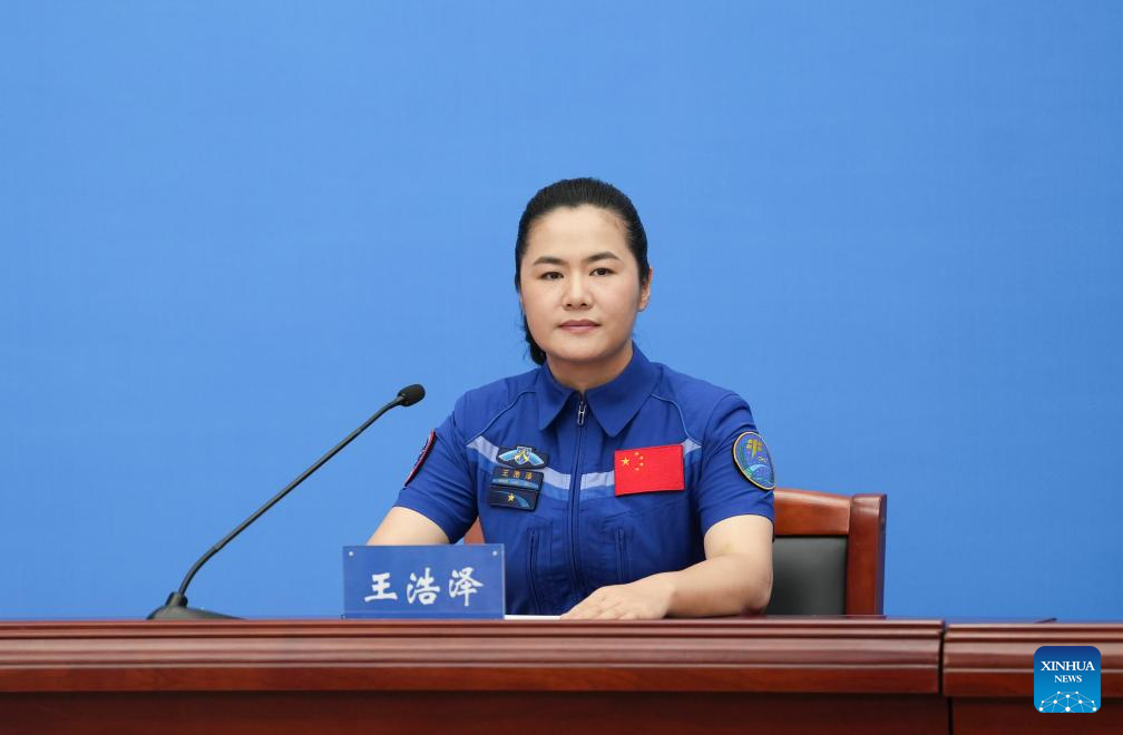 Shenzhou-19 astronauts meet press after return from space