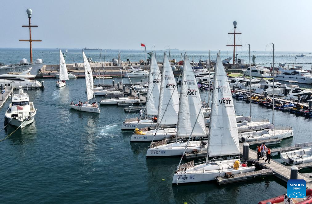 Cruising event held in Qingdao to celebrate 20th anniv. of establishment of Maritime Day of China