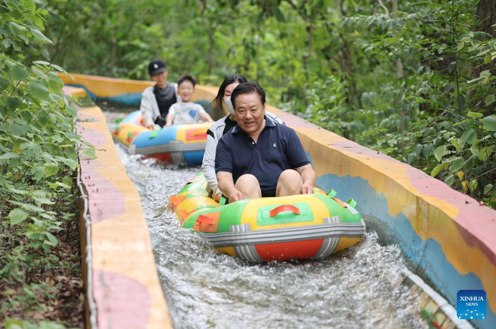 Heatwaves ignite cooling economy across China