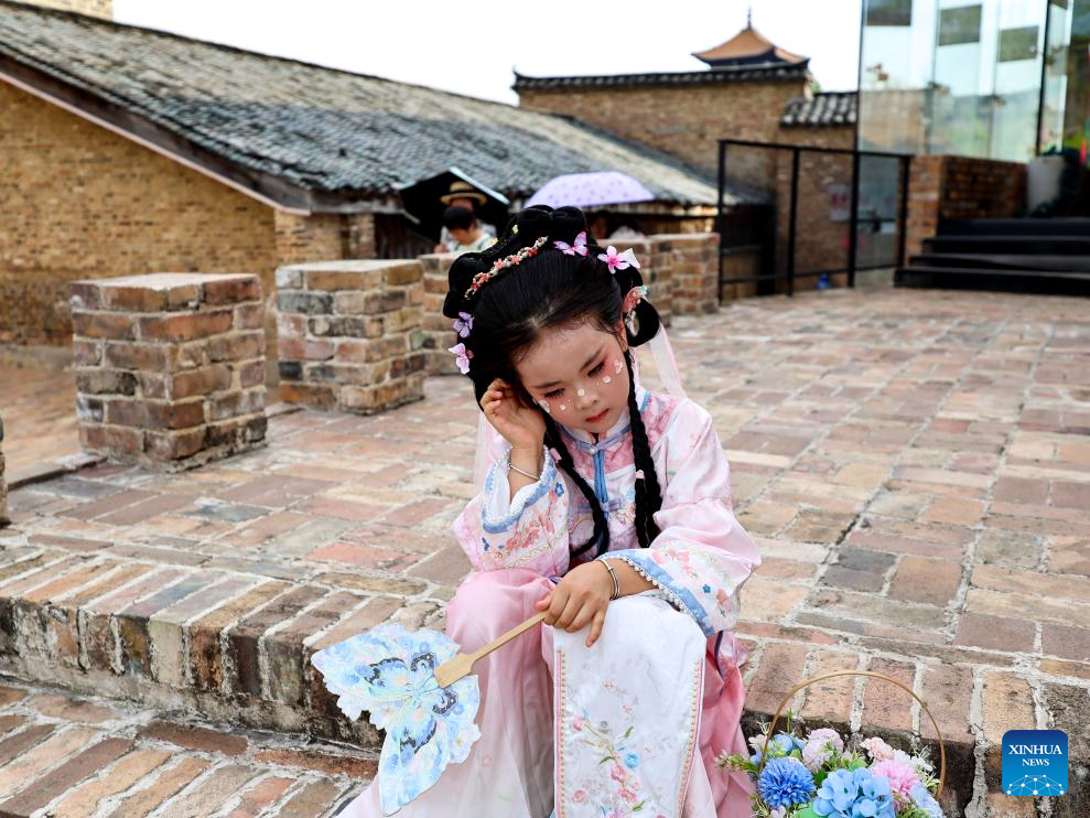 Old district in China's Jiangxi becomes thriving hub for cultural innovation, tourism