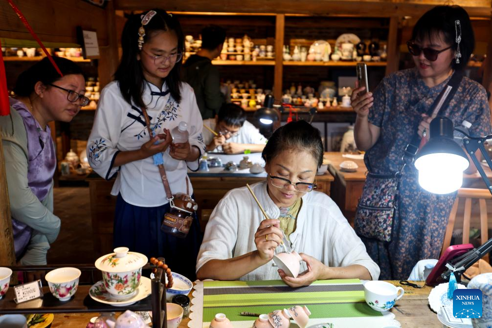 Old district in China's Jiangxi becomes thriving hub for cultural innovation, tourism