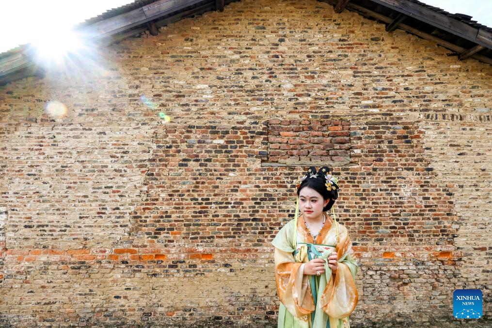 Old district in China's Jiangxi becomes thriving hub for cultural innovation, tourism