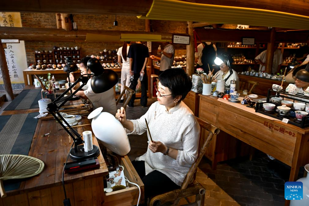 Old district in China's Jiangxi becomes thriving hub for cultural innovation, tourism