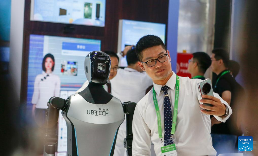 3rd China International Supply Chain Expo opens in Beijing