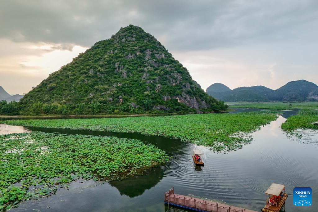 Summer tourism booms in Yunnan's scenic areas