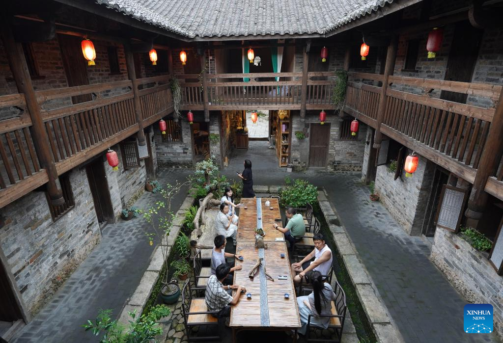 Hakka walled complex in China's Jiangxi attracts tourists