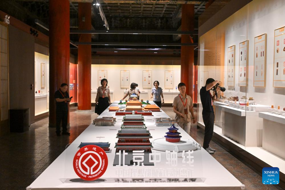 Exhibition of seal carving art for central axis of Beijing kicks off at Forbidden City