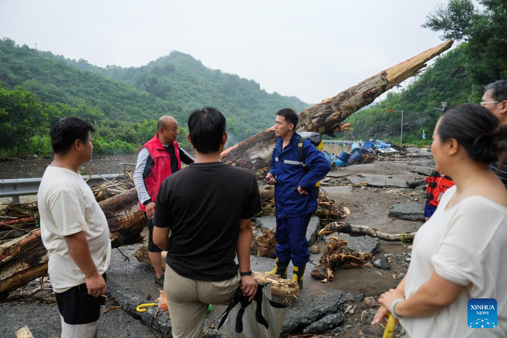 Rainstorm forces evacuation of over 3,000 residents in suburban Beijing