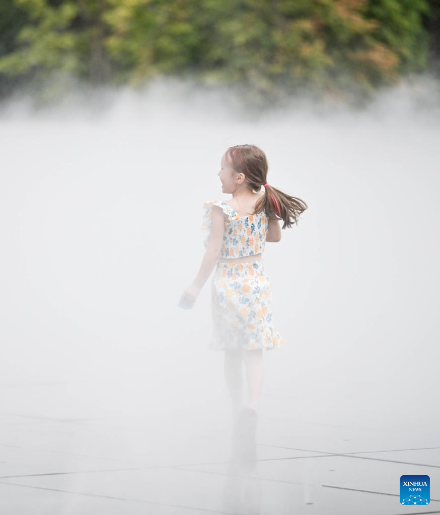 Heat waves hit southern part of Kazakhstan