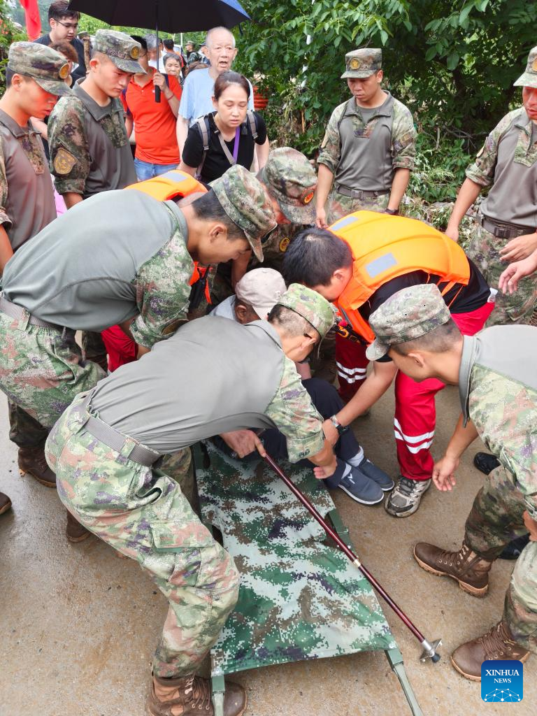Chinese troops join disaster relief efforts in China's flood-stricken areas