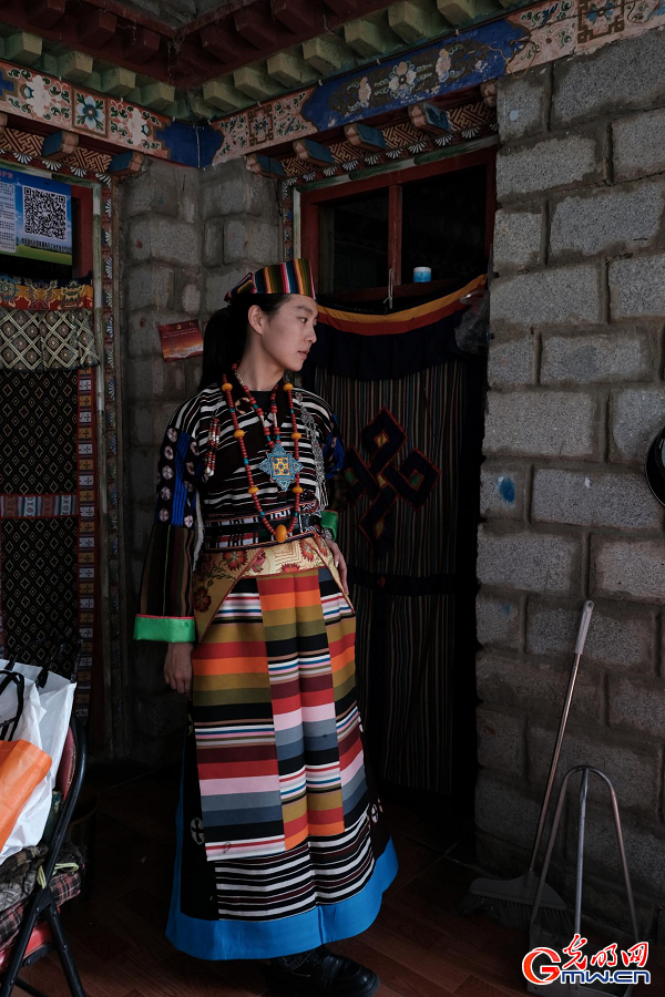 Glorious 60 Years ? Our Homeland | Chagza attire weaving heritage into prosperity