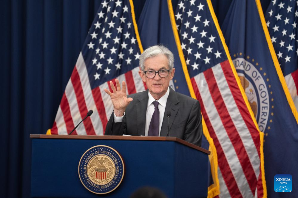 U.S. Fed keeps interest rates unchanged despite pressure from Trump administration