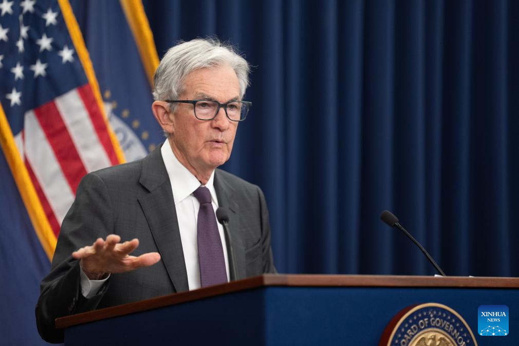 U.S. Fed keeps interest rates unchanged despite pressure from Trump administration