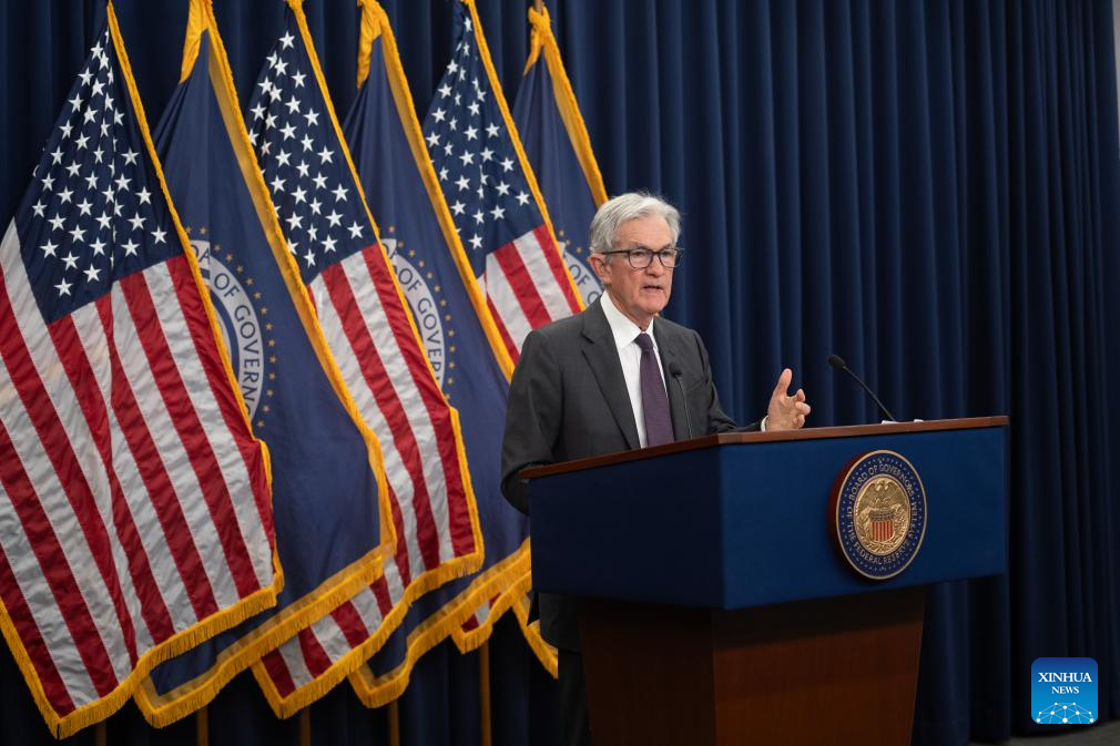 U.S. Fed keeps interest rates unchanged despite pressure from Trump administration