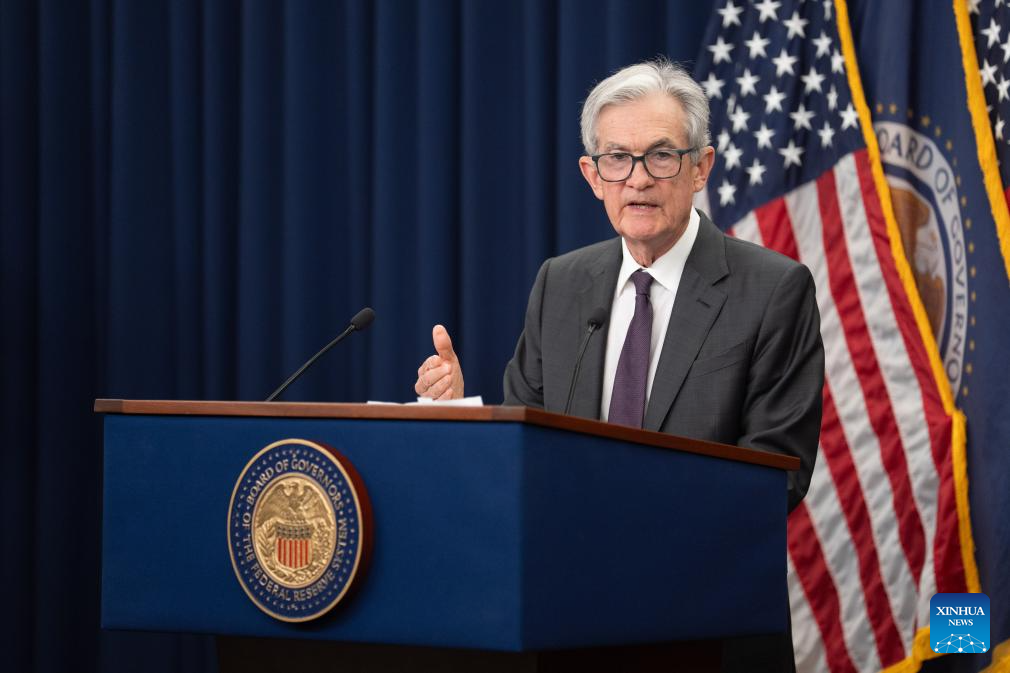 U.S. Fed keeps interest rates unchanged despite pressure from Trump administration