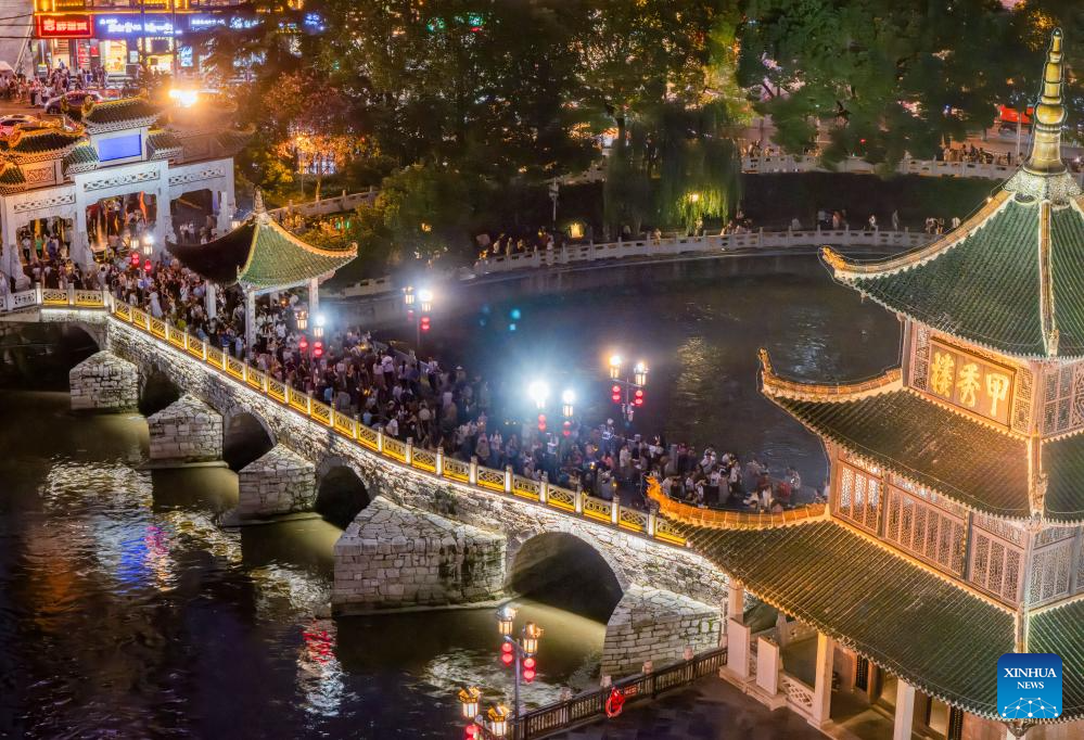 SW China's Guizhou attracts tourists during peak summer travel season