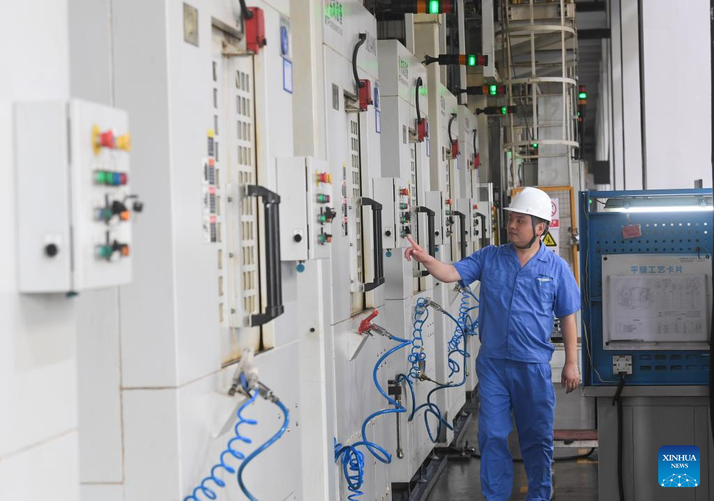 Traditional manufacturer becomes global intelligent manufacturing giant in China's Zhejiang