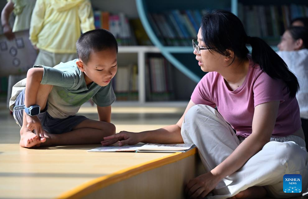 Children take part in diverse activities during summer vocation across China