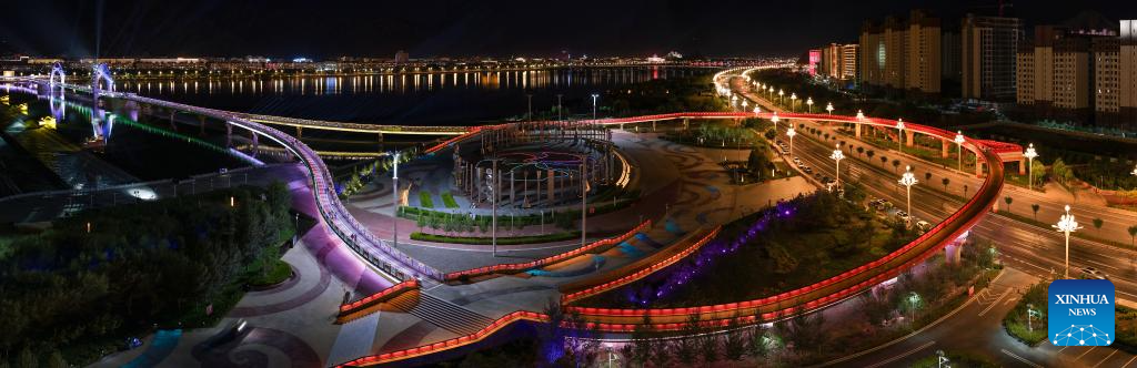 Multiple bridges across Lhasa River showcase city's development