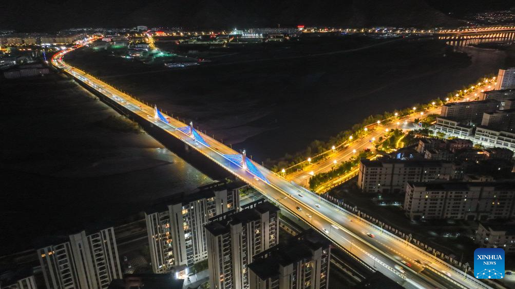 Multiple bridges across Lhasa River showcase city's development
