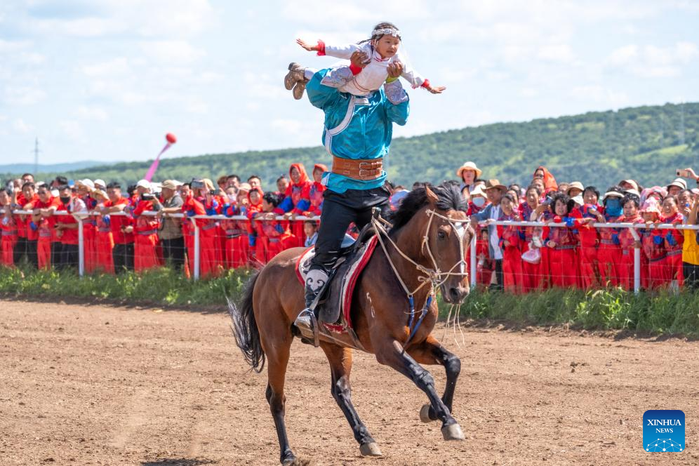Nadam fair opens with equestrian shows in Inner Mongolia, N China