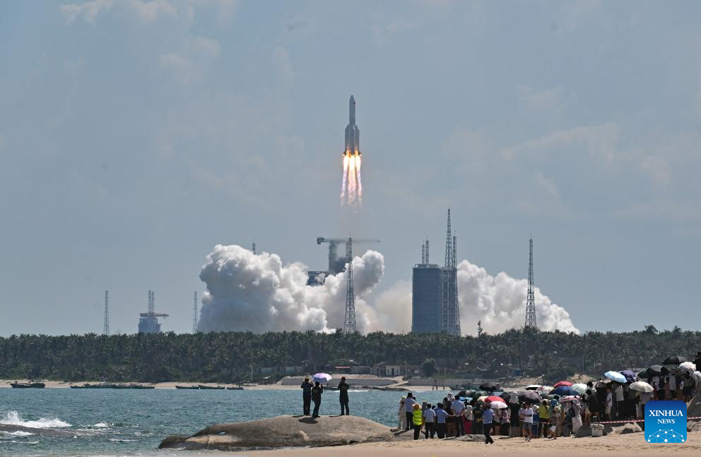 China launches new group of internet satellites