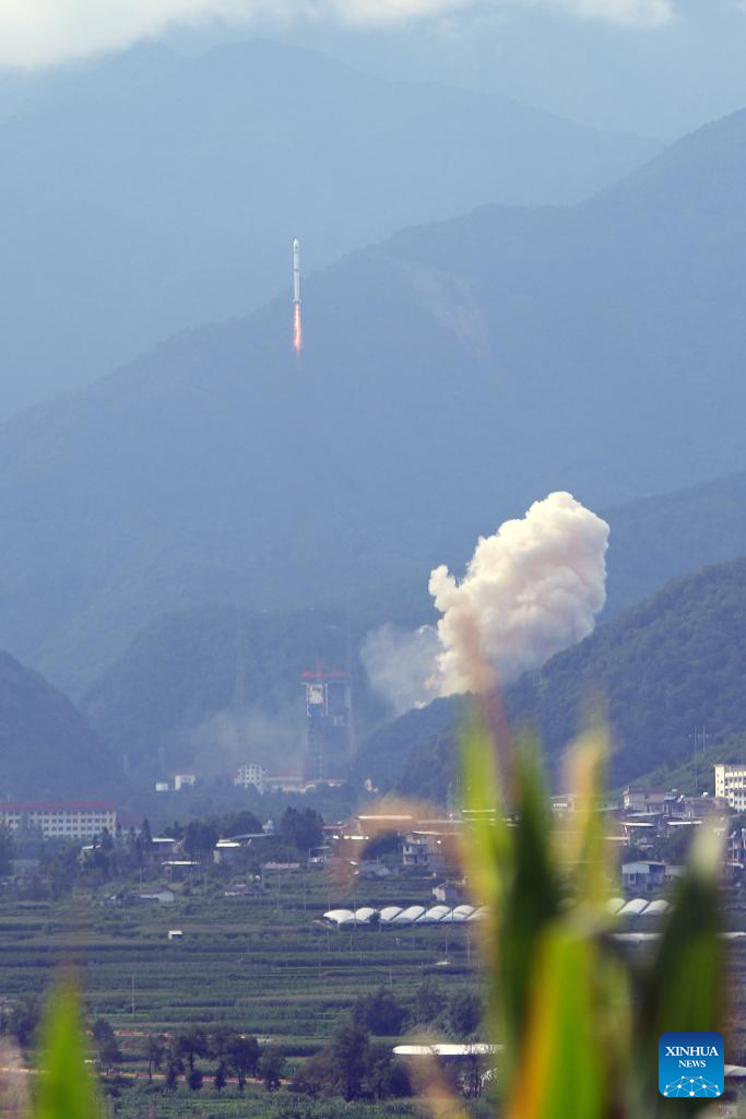China successfully launches new test satellite