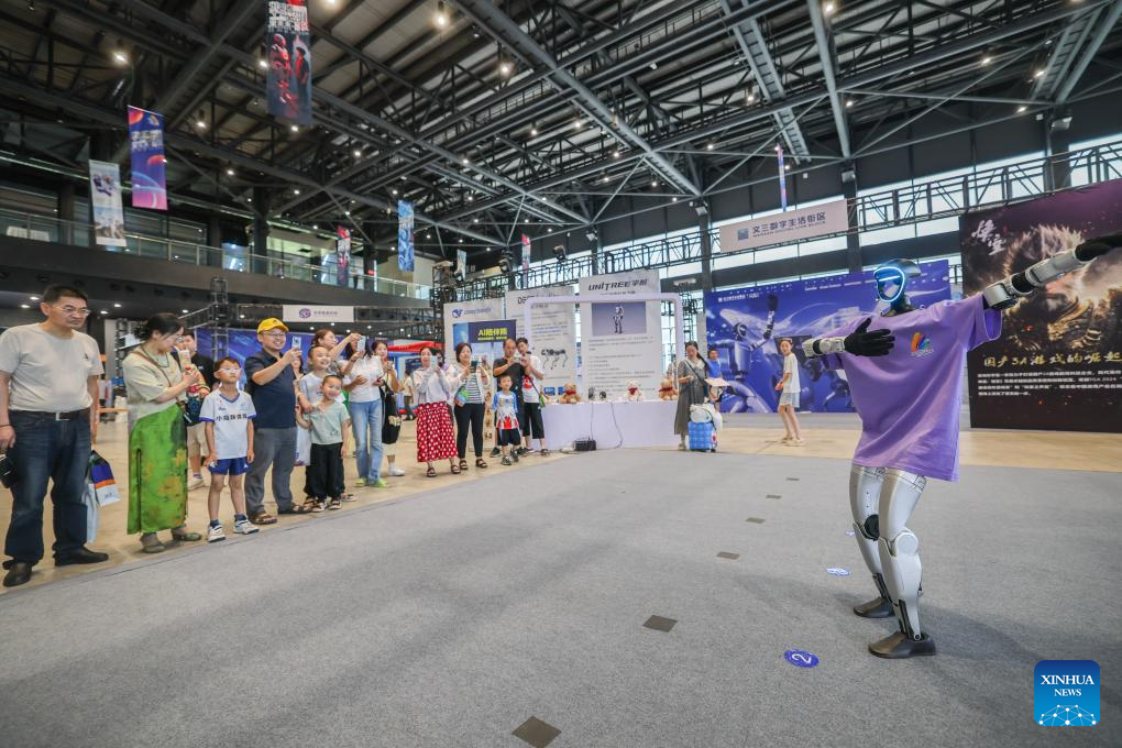 First Wuzhen Youth Tech Carnival held in E China's Zhejiang