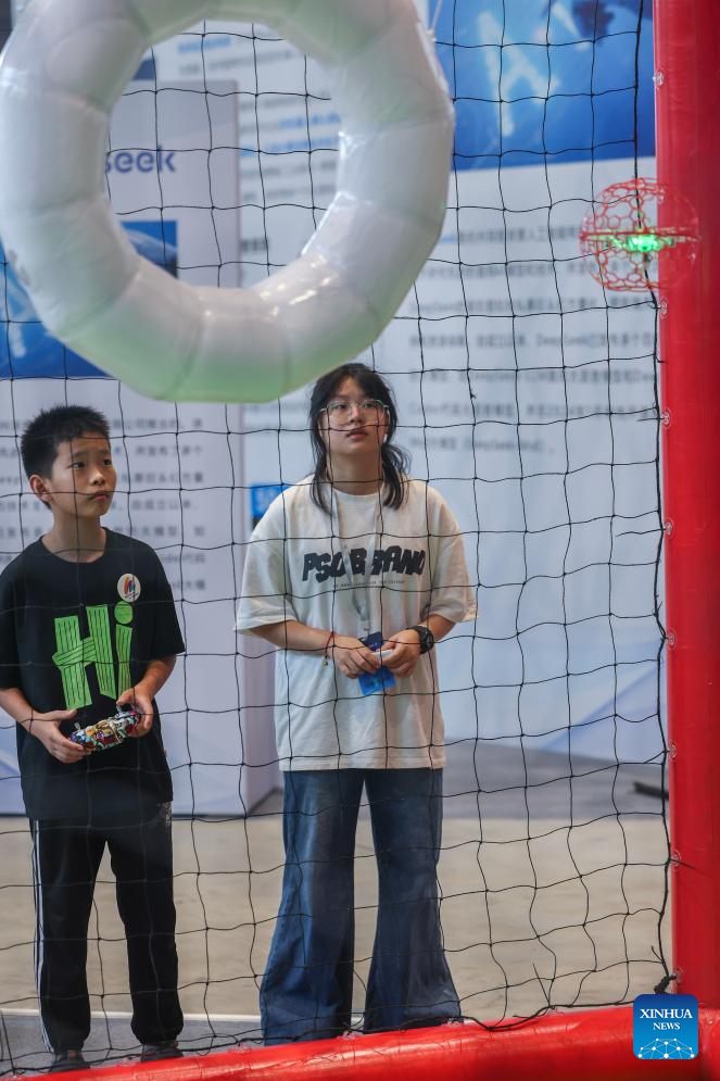 First Wuzhen Youth Tech Carnival held in E China's Zhejiang