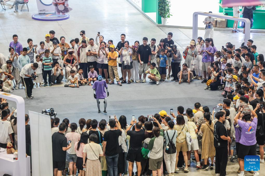 First Wuzhen Youth Tech Carnival held in E China's Zhejiang