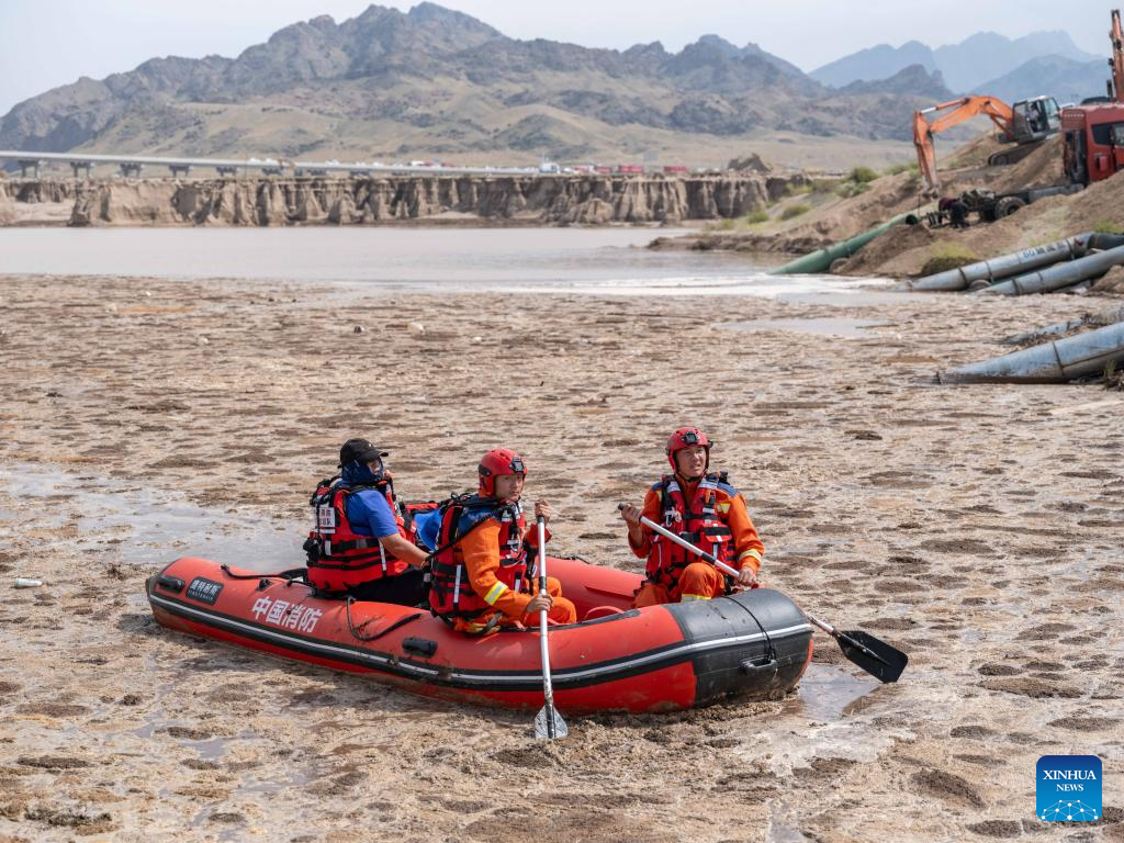 Rescue underway in Inner Mongolia after flash flood