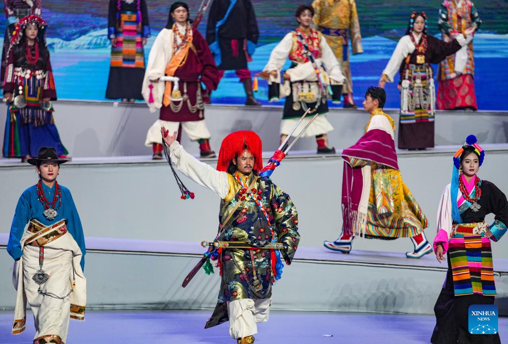 Pic story: inheritor of Lhasa costume making technique in China's Xizang
