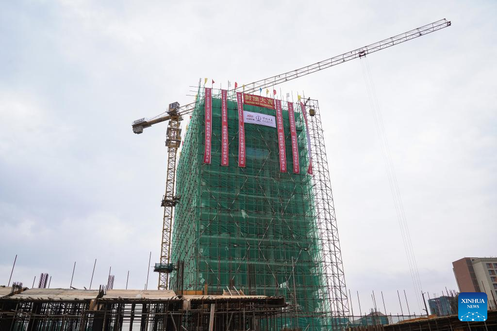Chinese-built Ethiopian Airlines headquarters building tops out