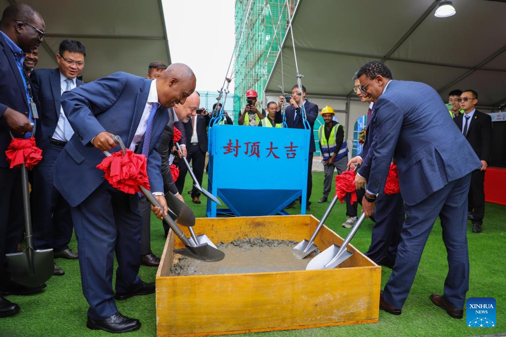 Chinese-built Ethiopian Airlines headquarters building tops out