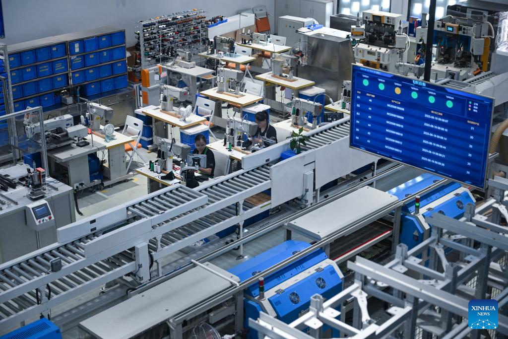 China's Putian promotes intelligent upgrades, digital transformation of footwear industry