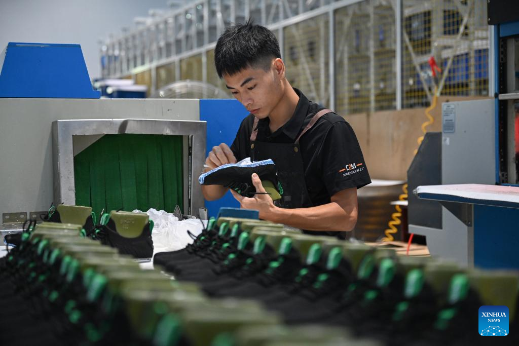 China's Putian promotes intelligent upgrades, digital transformation of footwear industry