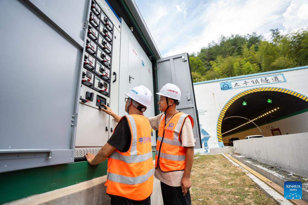 Luci expressway in final phase of integrated system testing in Hunan, C China