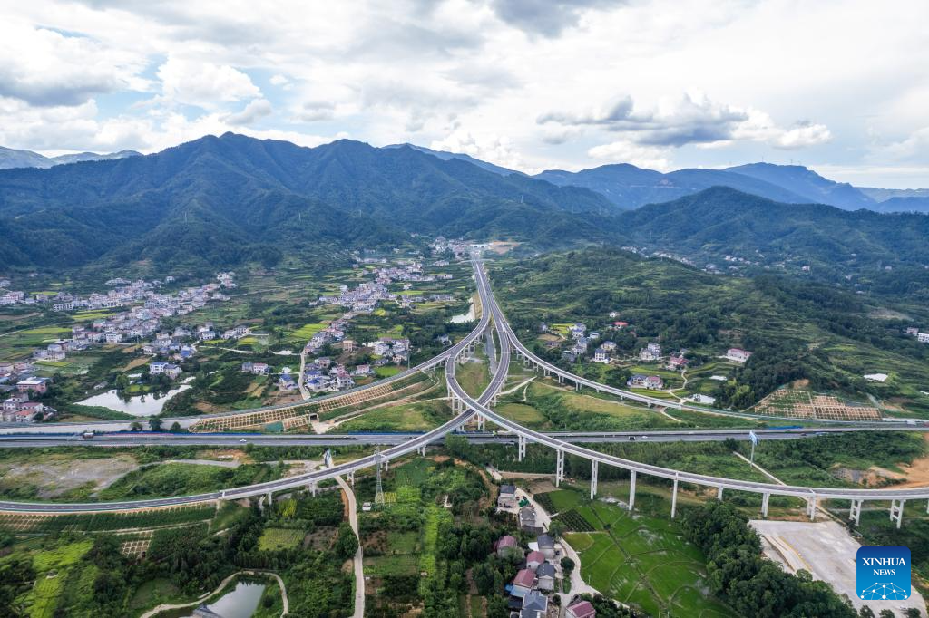 Luci expressway in final phase of integrated system testing in Hunan, C China