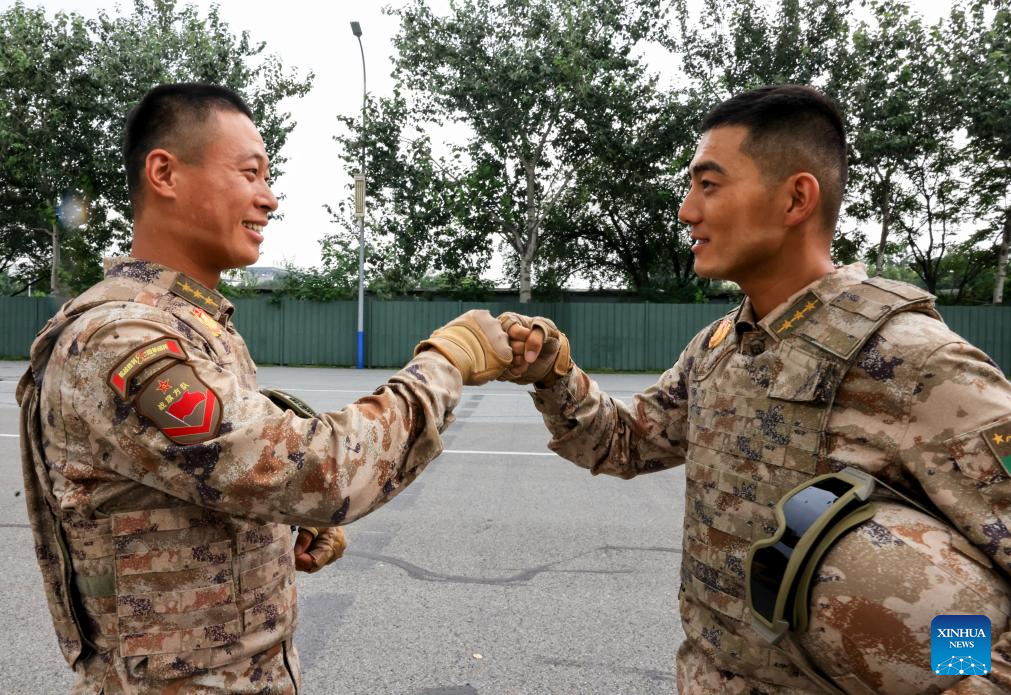 Participants busy preparing for upcoming V-Day military parade in Beijing
