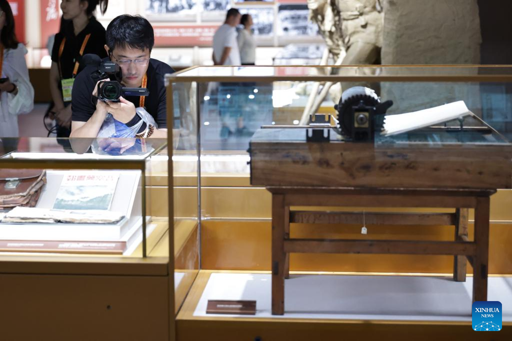 Journalists from home and abroad visit Museum of War of Chinese People's Resistance Against Japanese Aggression in Beijing