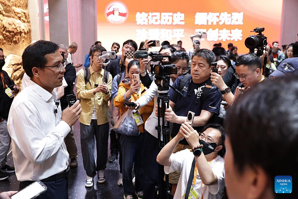 Journalists from home and abroad visit Museum of War of Chinese People's Resistance Against Japanese Aggression in Beijing
