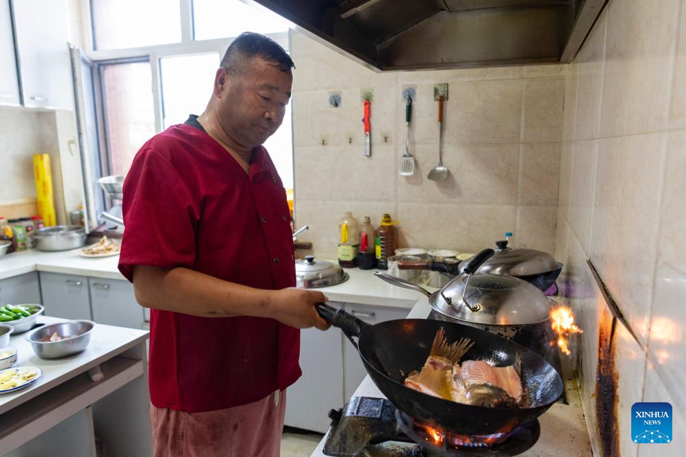 Intangible cultural heritages fuel economic shift of ethnic township in NE China