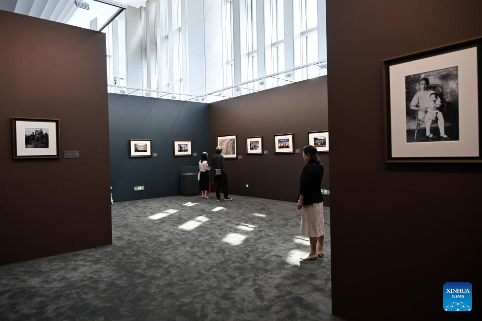 Art exhibition opens highlighting war against Japanese aggression