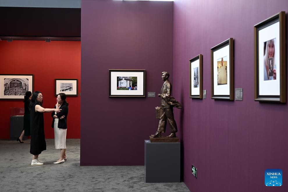 Art exhibition opens highlighting war against Japanese aggression