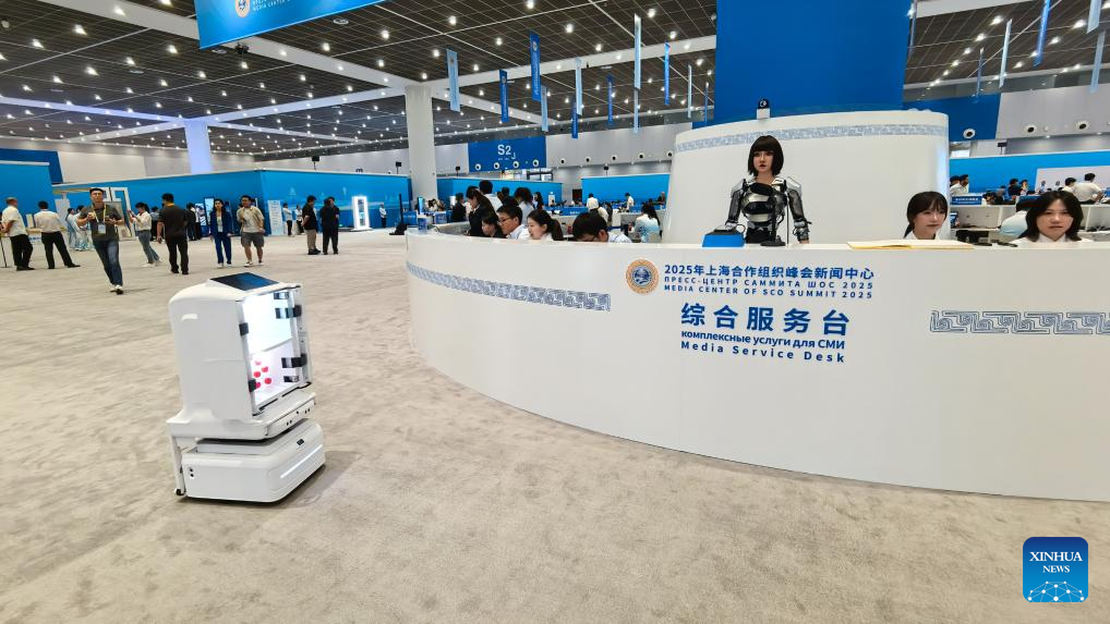 Robots highlighted at media center for SCO Summit 2025 in Tianjin