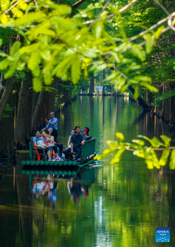 People enjoy tours across China